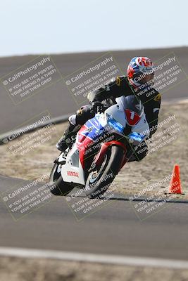 media/Nov-02-2025-Lets Ride (Sun) [[f7a3caa734]]/C Group/1240pm (Turn 2 Outside)/